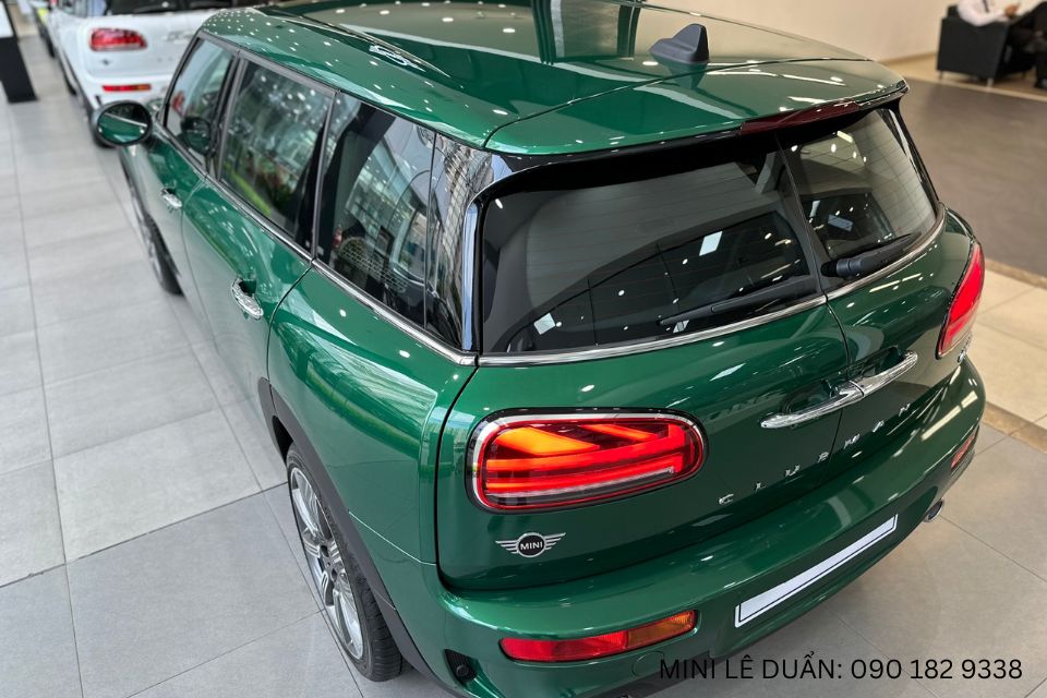 MINI Coopers S Clubman - Đuôi xe nổi bật